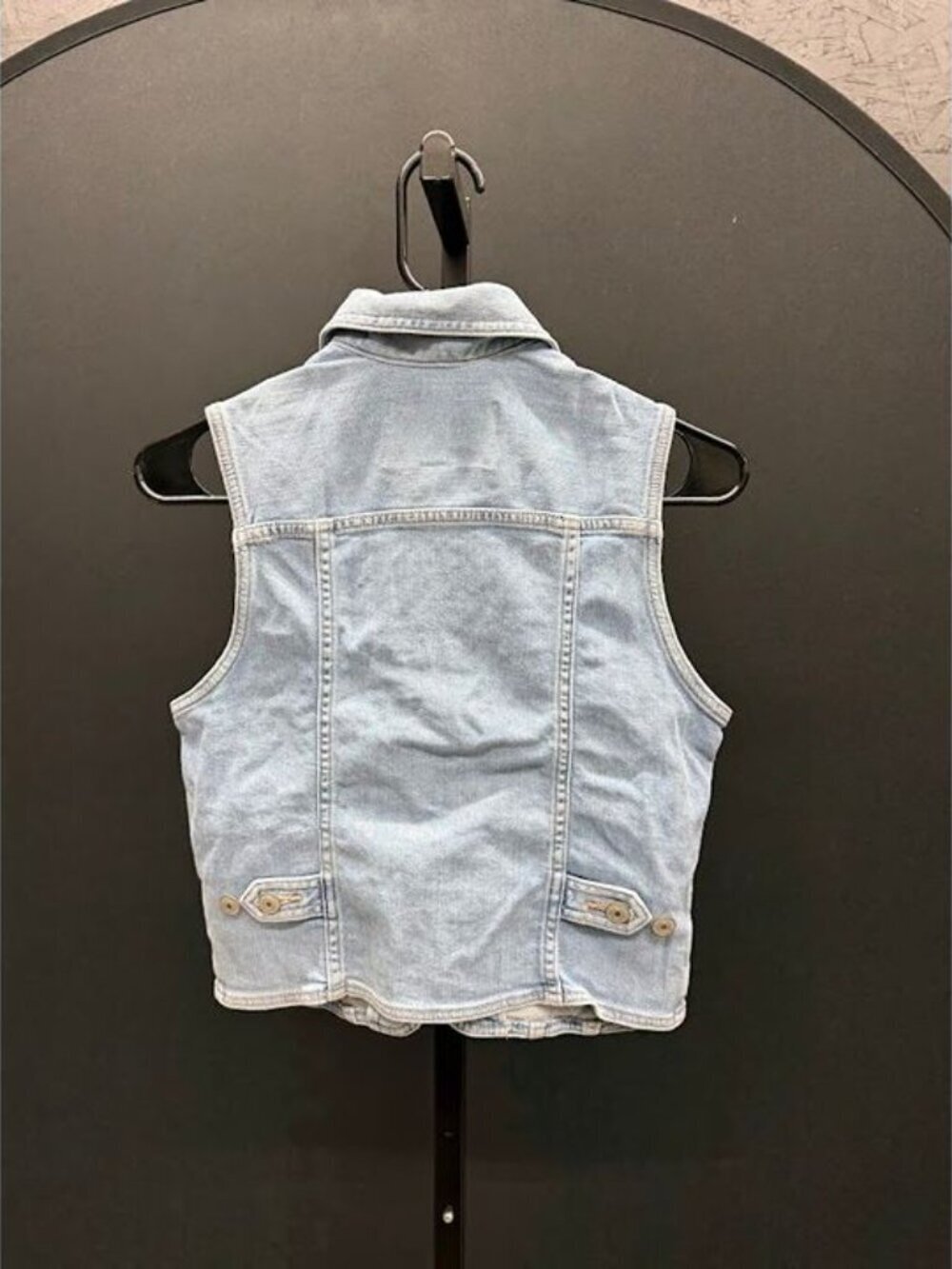 American Eagle Light Wash Denim Vest - Picture 6 of 6